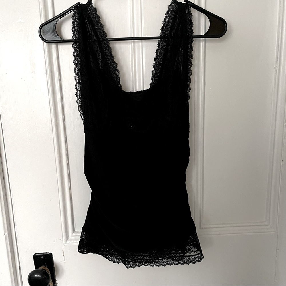 X:s clothing lace spandex tank with ruching around the mid section size m black